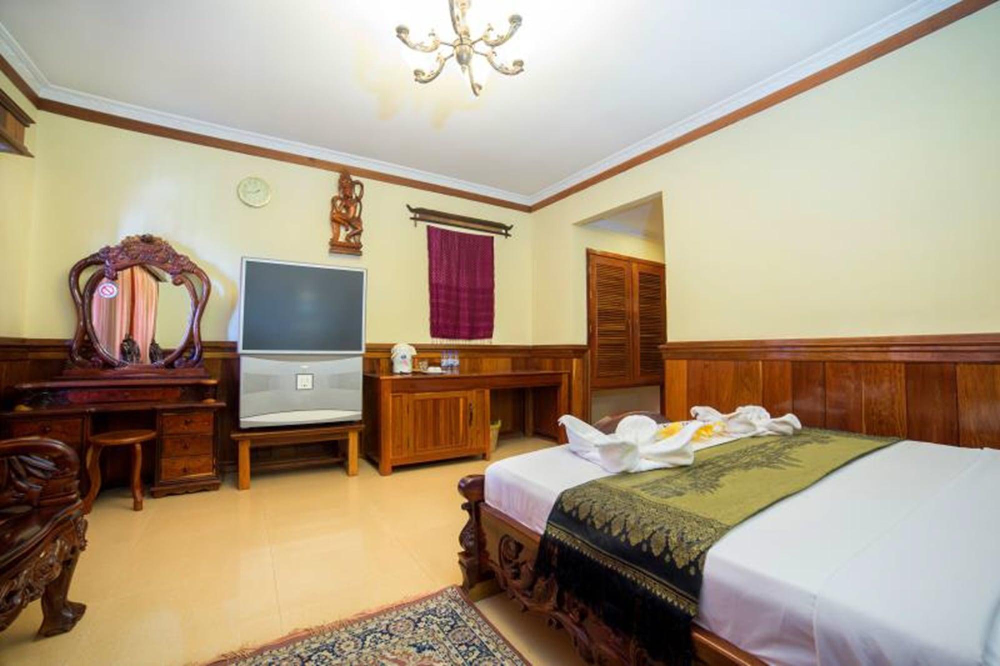 Banan Hotel Battambang Extérieur photo