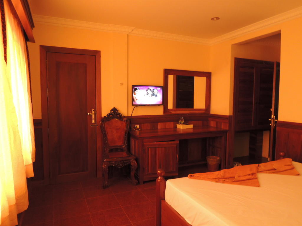 Banan Hotel Battambang Chambre photo