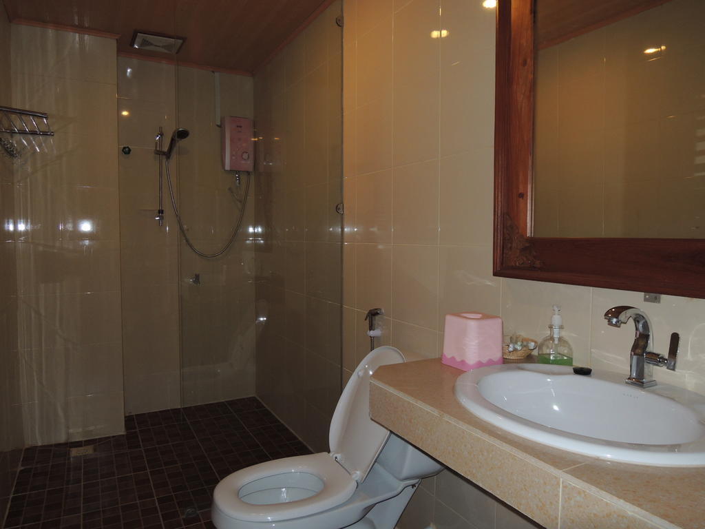 Banan Hotel Battambang Chambre photo
